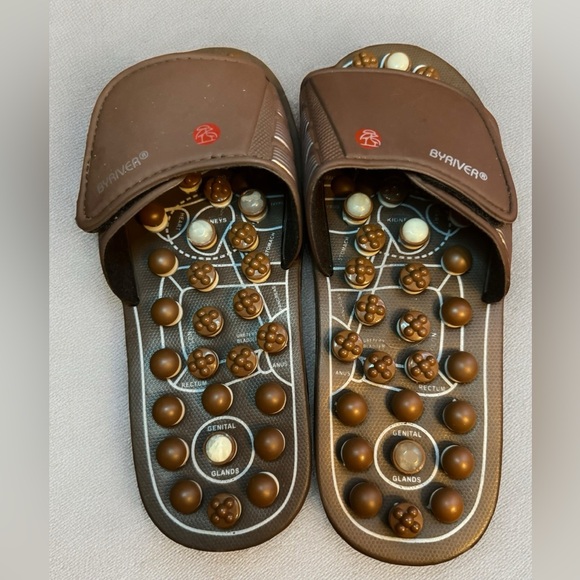 BYRIVER Reflexology Acupressure Plantar Fasciitis Relief Slipper Slides - Picture 3 of 4